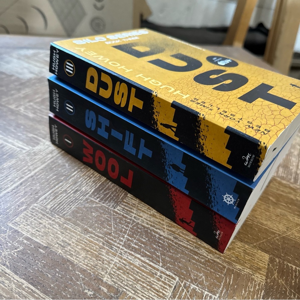 Silo Series Book Set - Picture 2 of 3